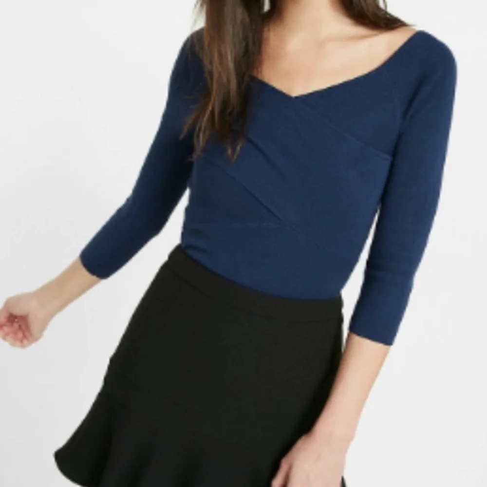 NWT Express‎ Blue V Neck Crossover Front Sweater M